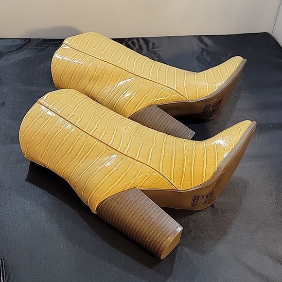 BRAND NEW QUPID POINTED TOE LEOPARD PRINT WOMEN"S BLOCK HEEL BOOT - Picture 10 of 13